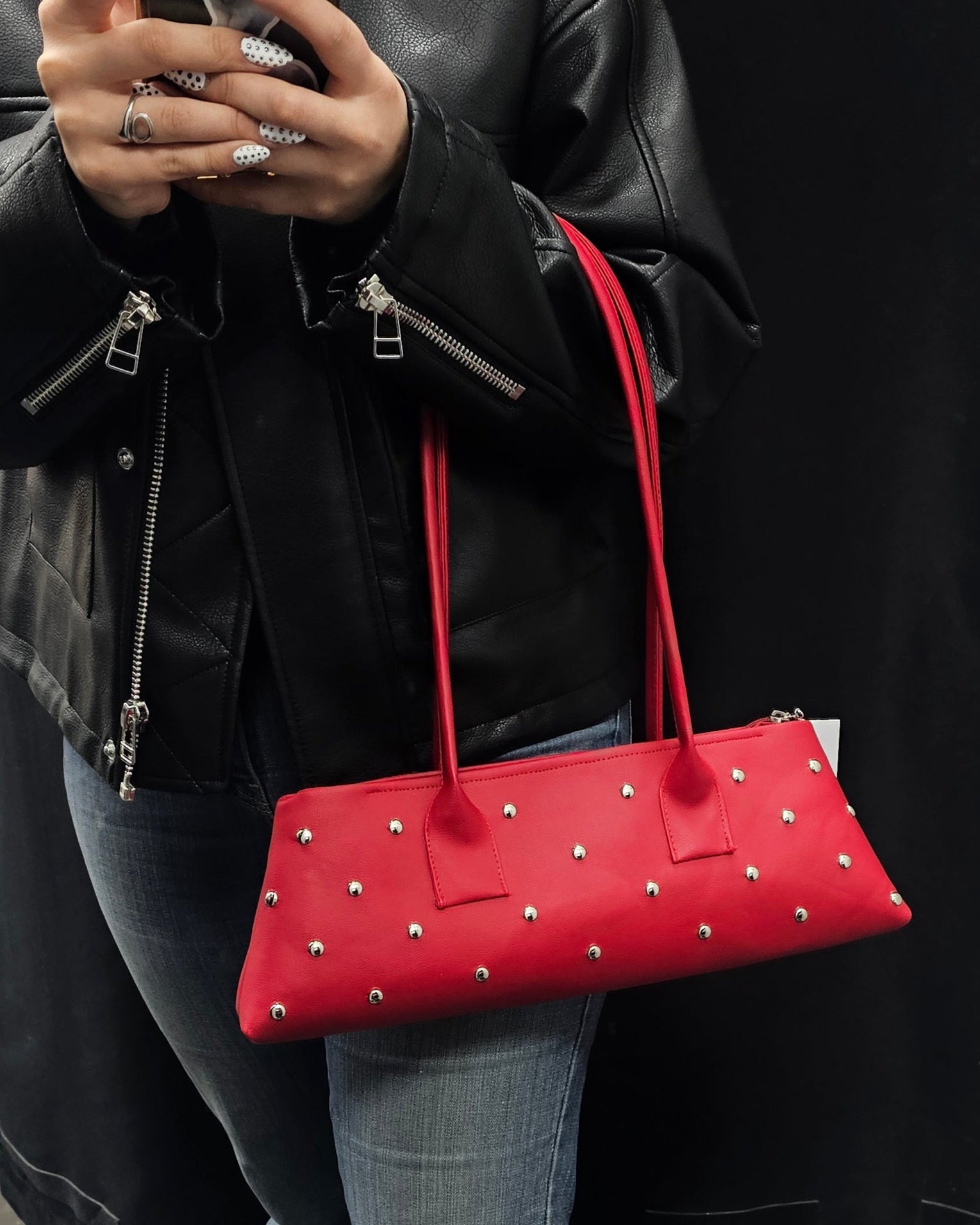 Sally M Cuerina Roja Tachas