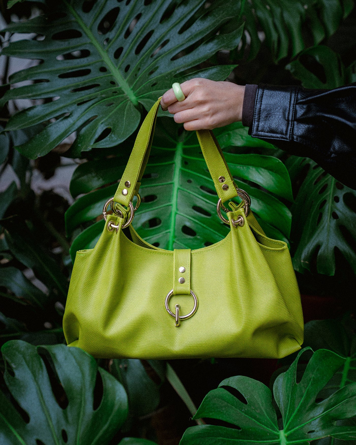 Kira Mediana Cuerina Verde Pistacho