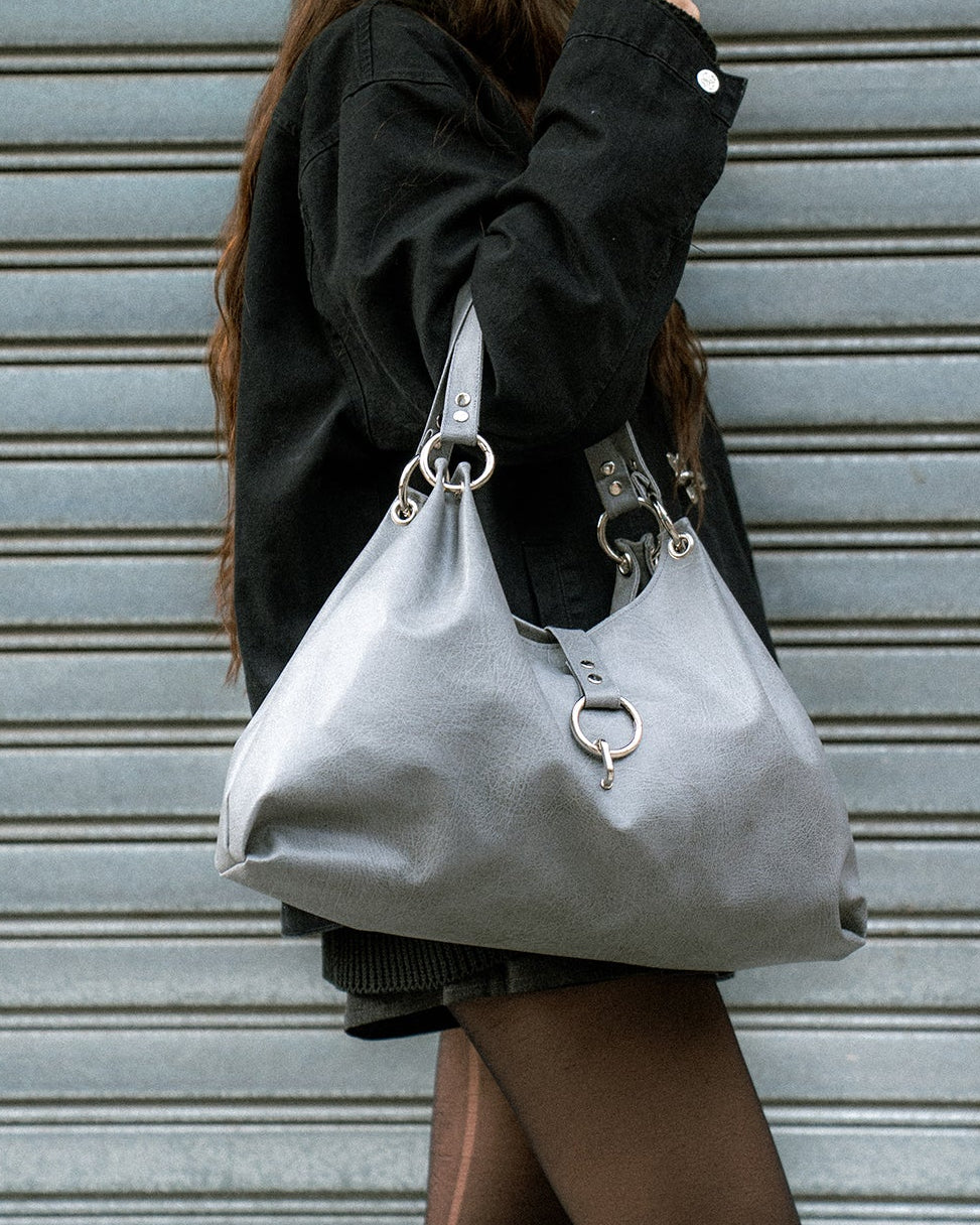 Kira Grande Cuerina Gris Perla