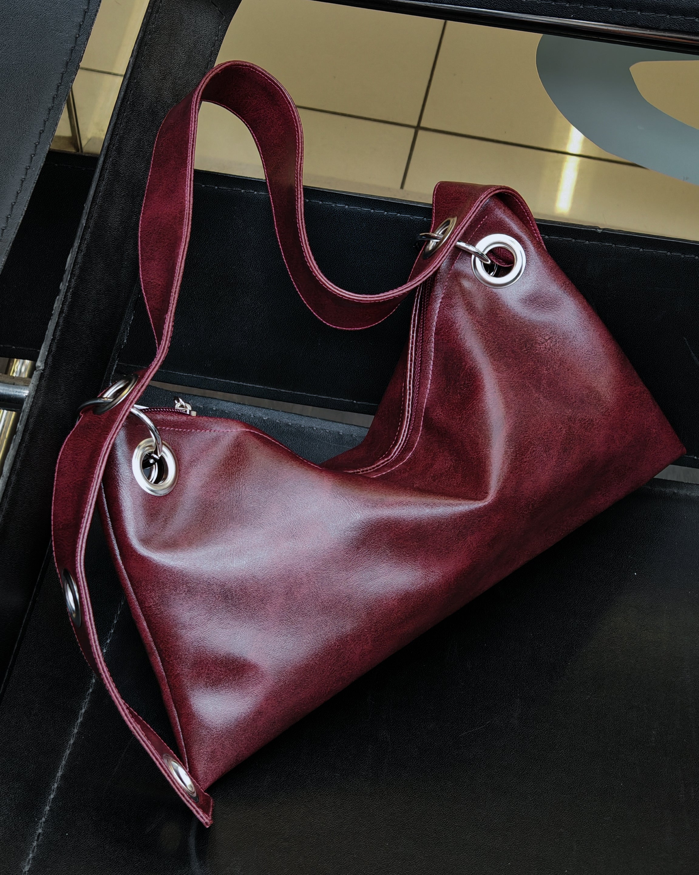 Suki mediana Cuerina Burdeo