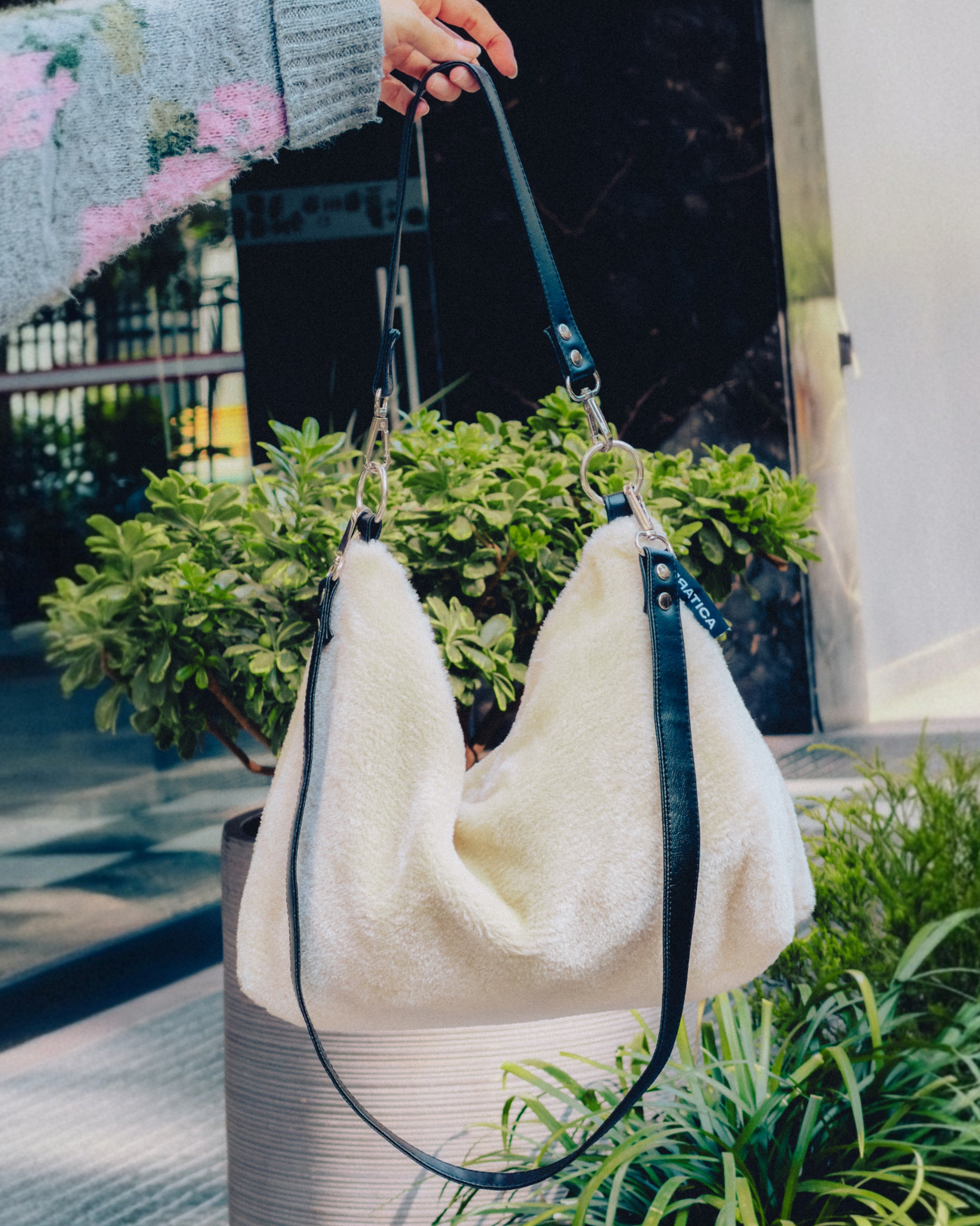 Bolso Peluche Crema