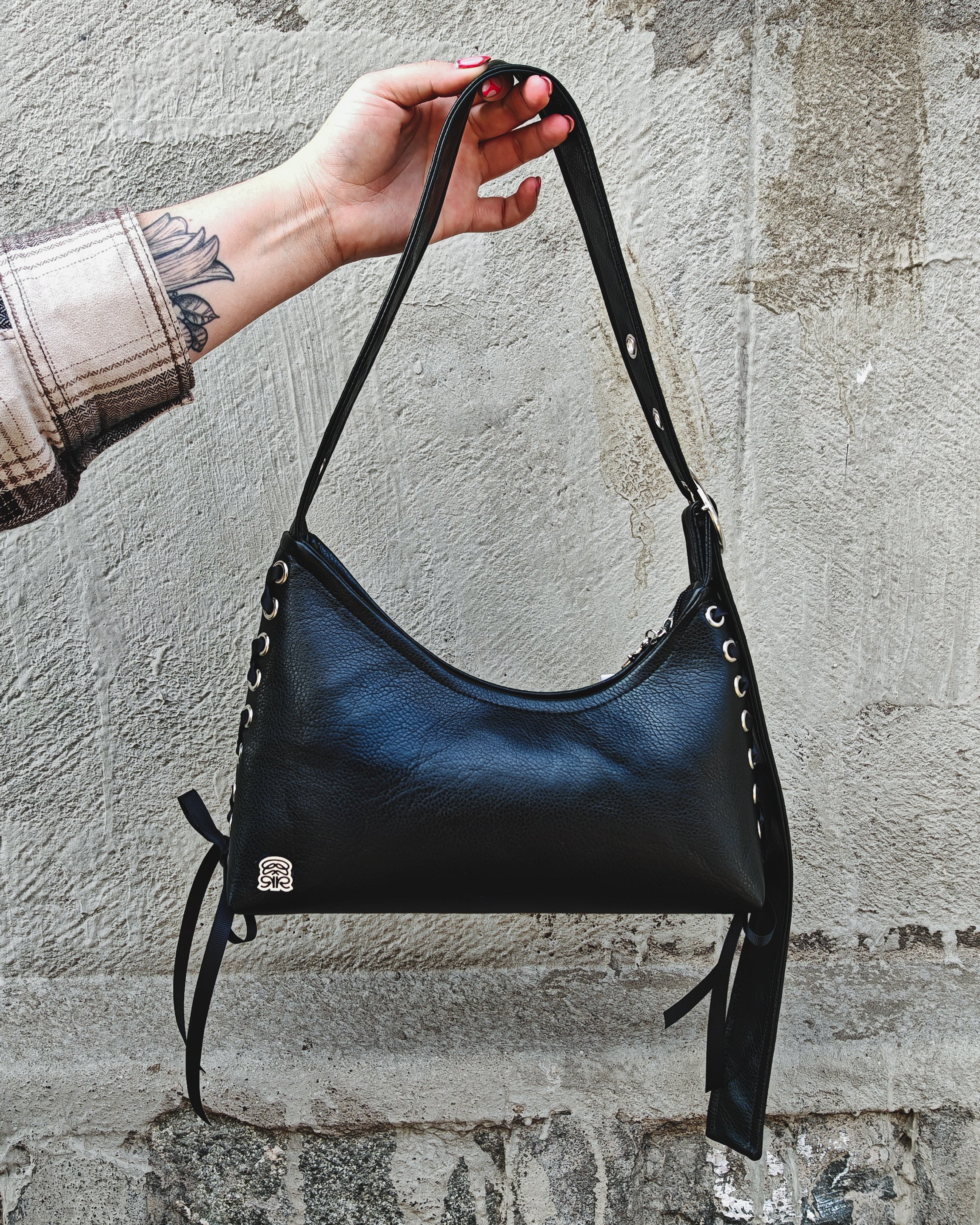 Nala Cuerina Negra Cintas